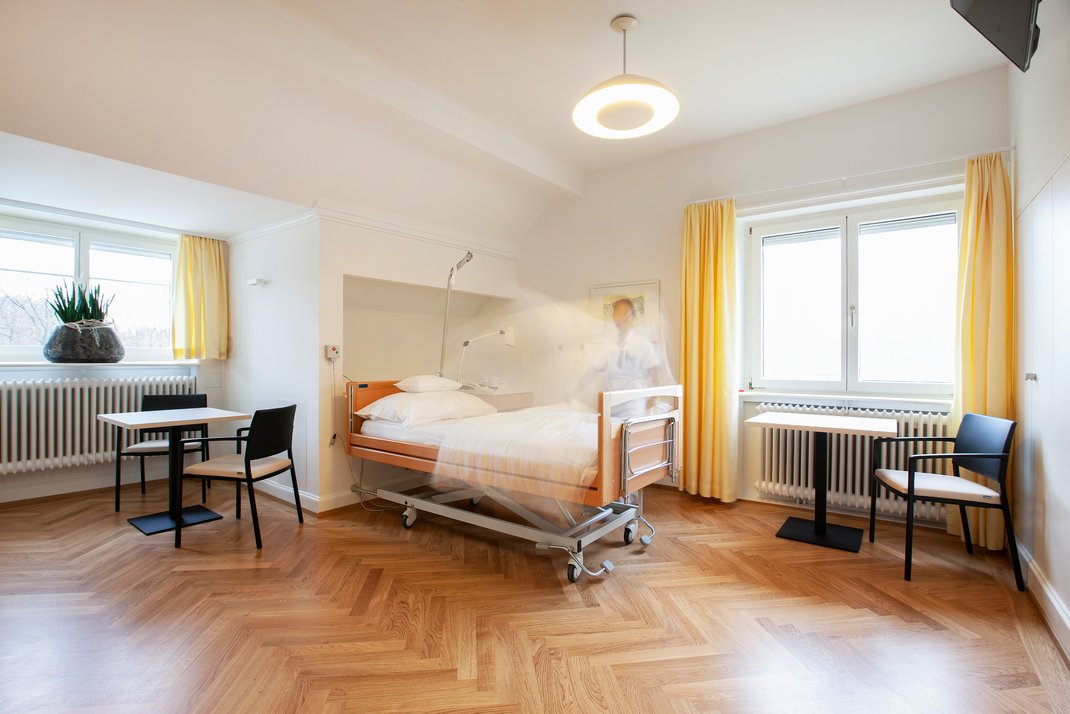 Klinik Susenberg: helles Zimmer